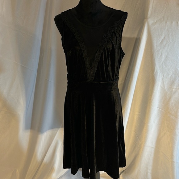 GRACE KARIN Women Sleeveless Lace Patchwork Deep V-Neck A Line Flared Dress - Picture 2 of 16